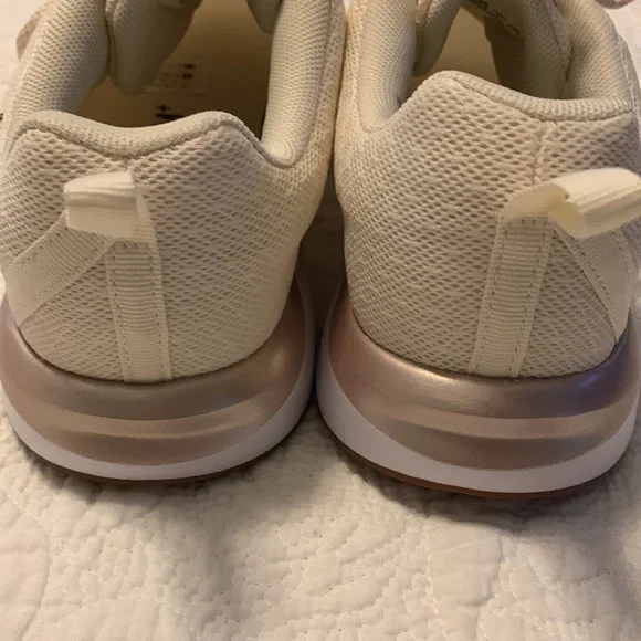 Puma SoftFoam Optimal Comfort Athletic Shoes, Neutral, Lace up, Run, Walking, EC - Picture 8 of 13